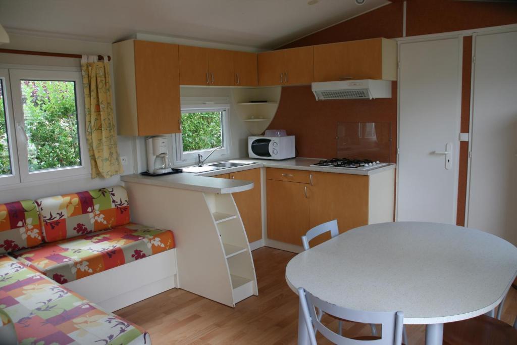 Camping De La Baie Hotel La Trinite-sur-Mer Room photo
